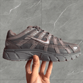 NIKE P6000