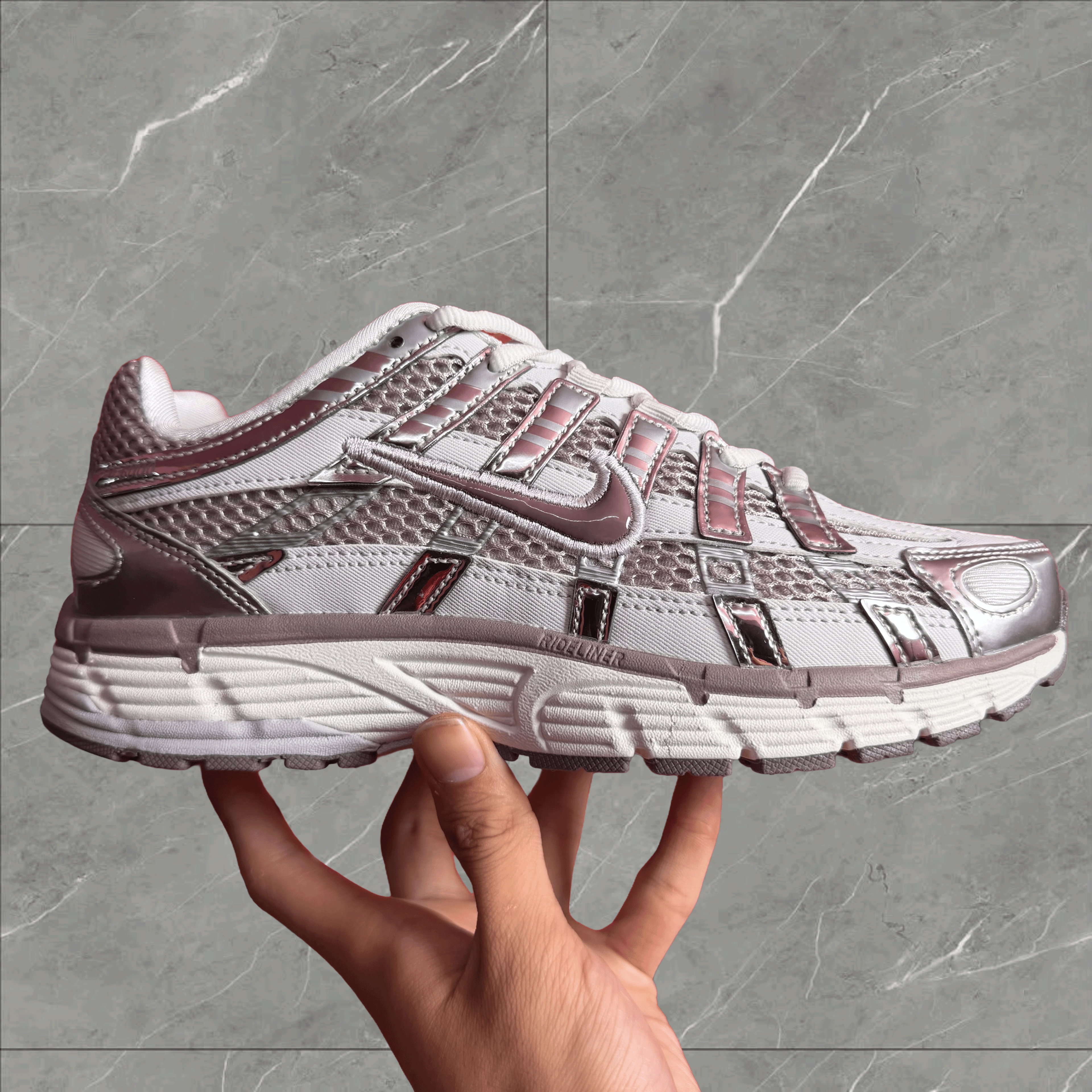 NIKE P6000