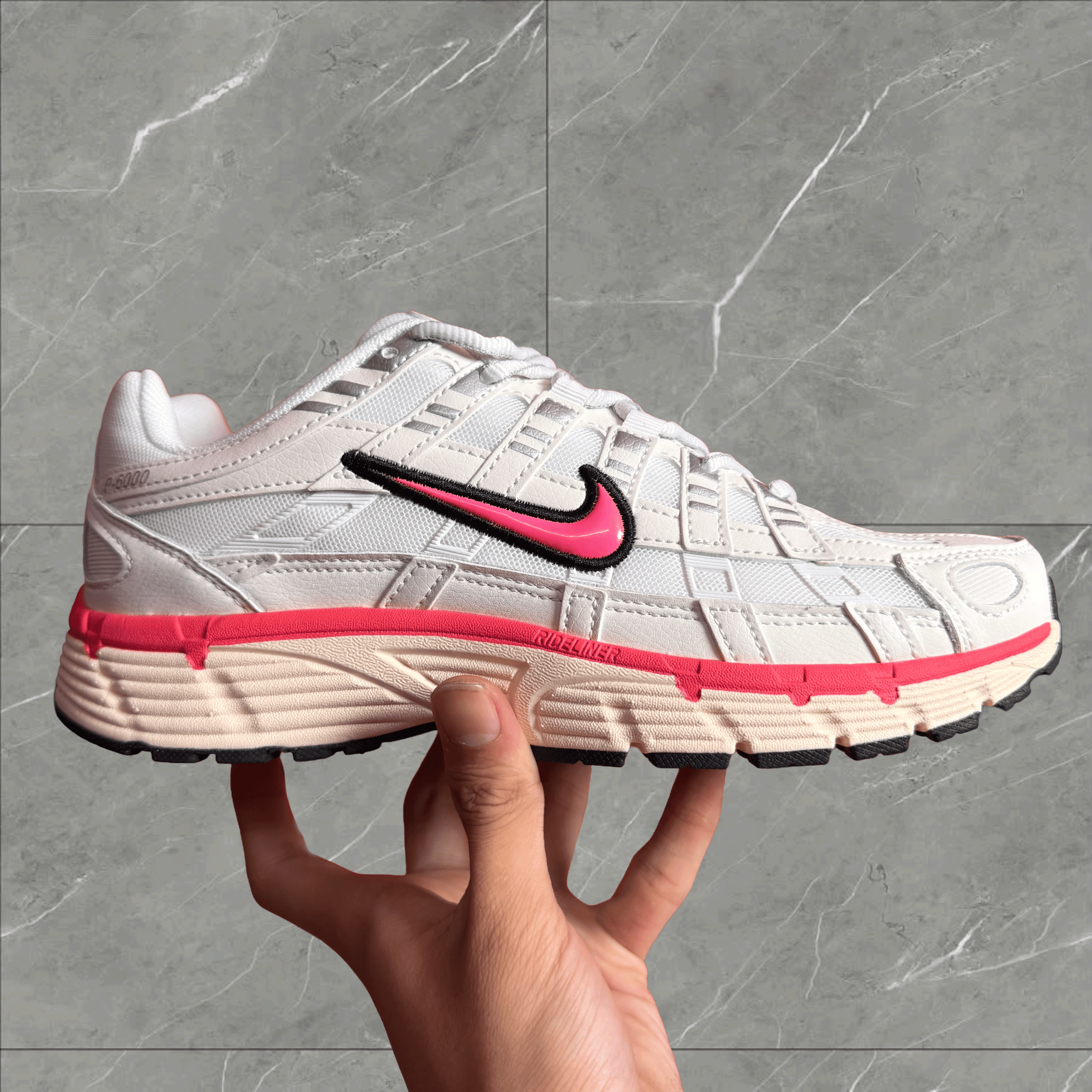 NIKE P6000