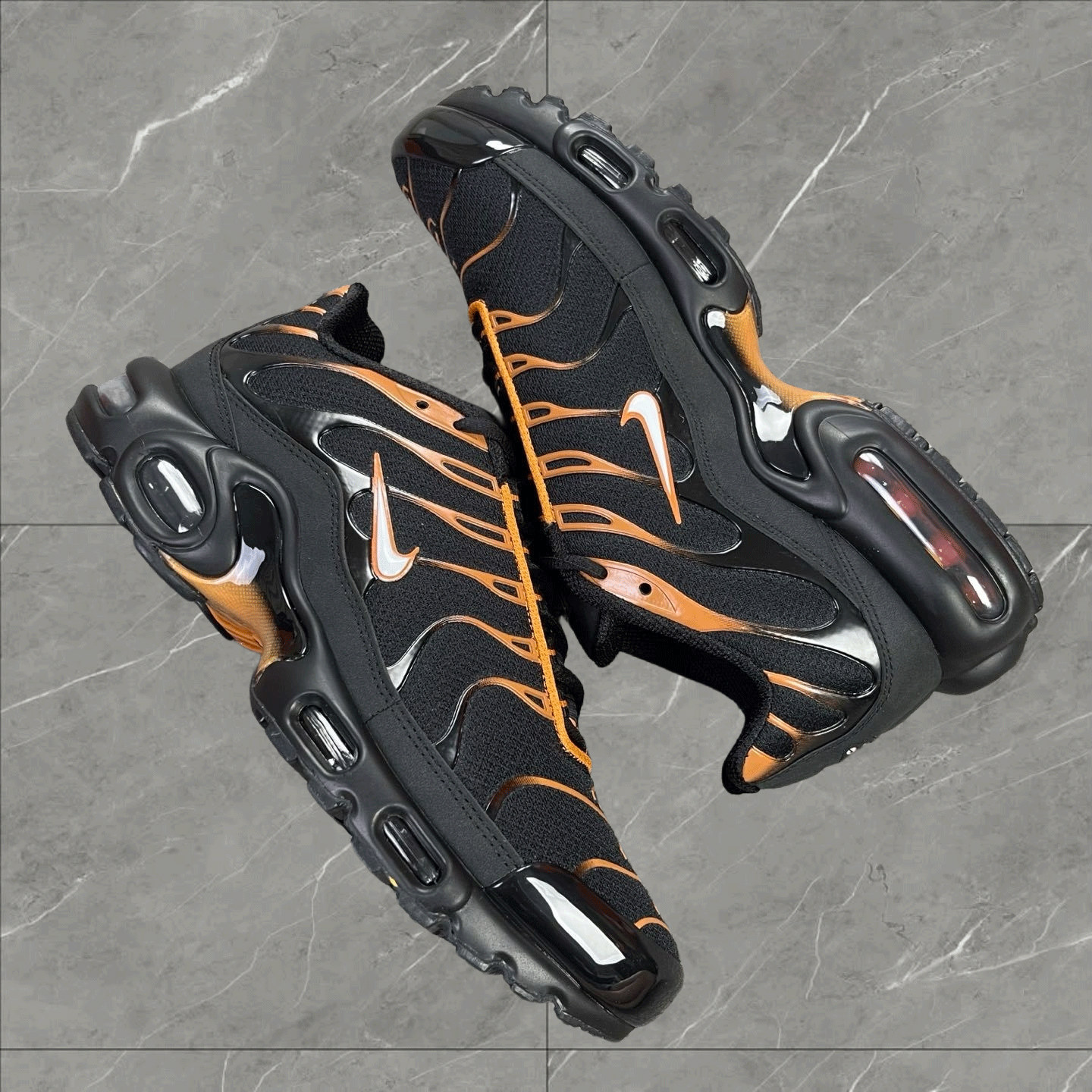 Nike TN AIR MAX plus Dark Obsidian
