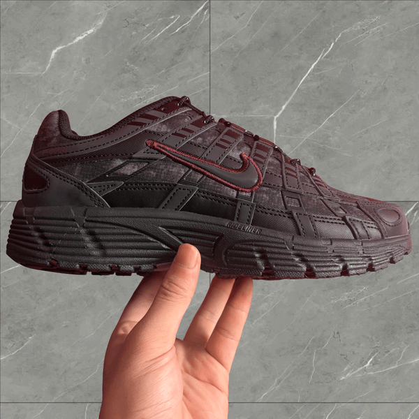 NIKE P6000