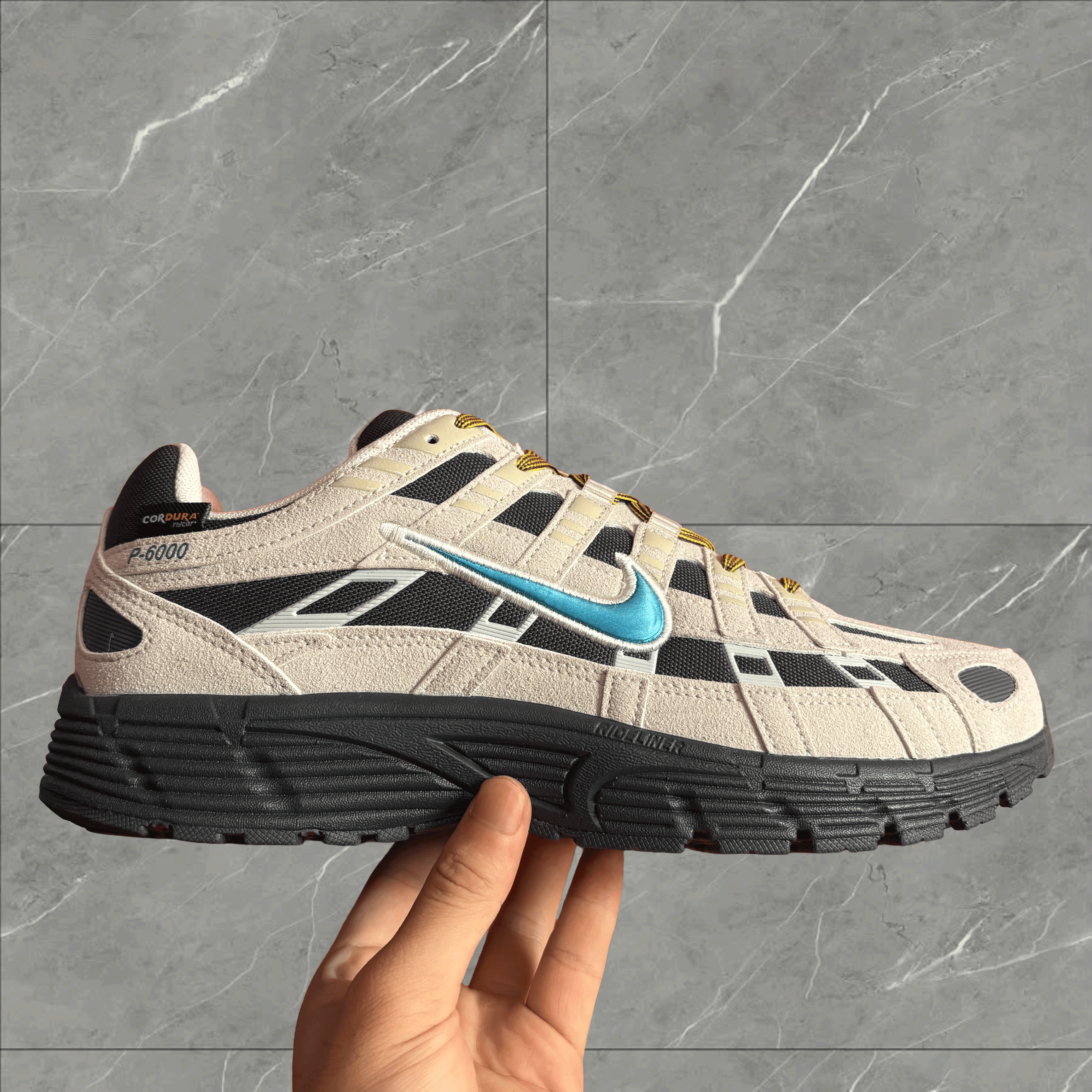 NIKE P6000