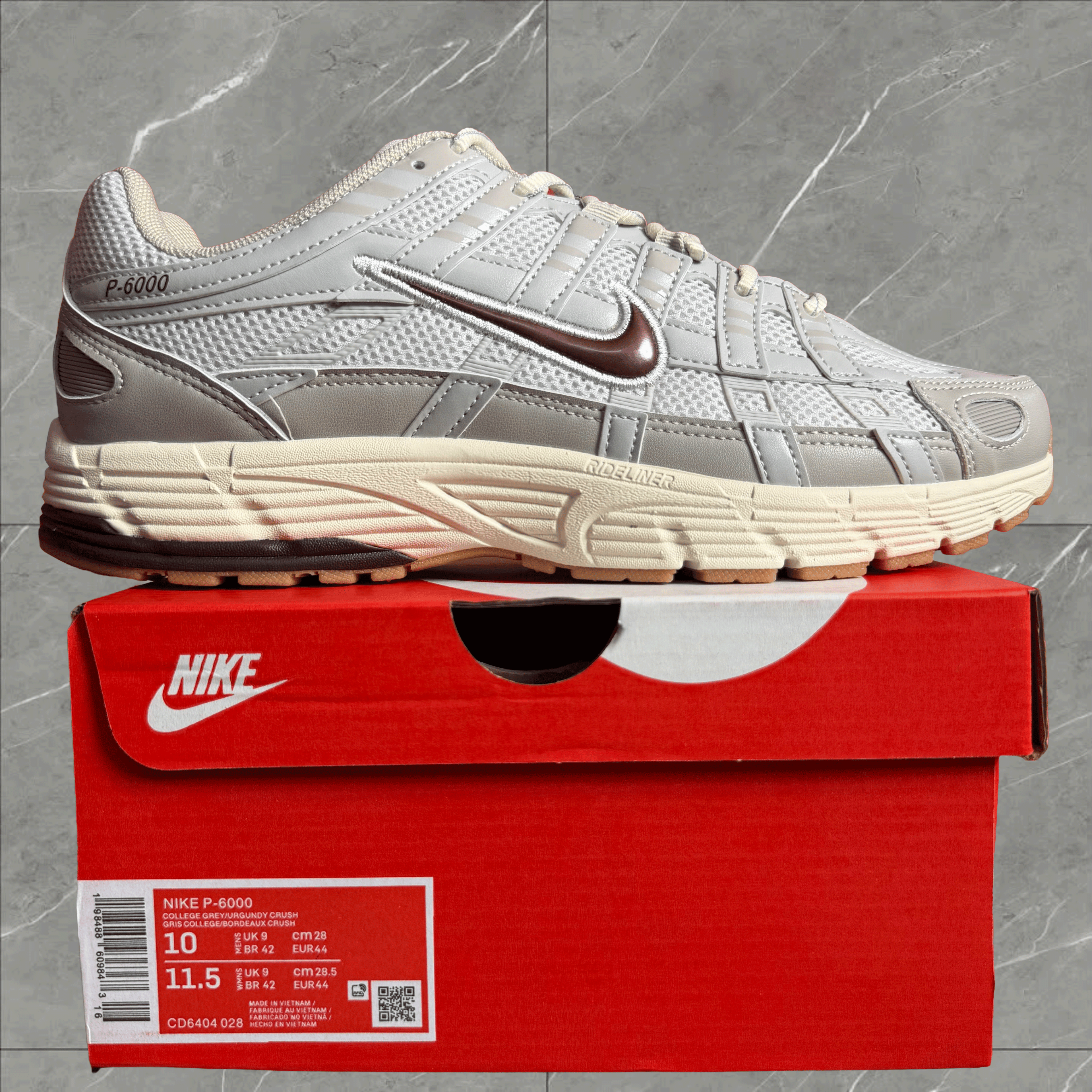 NIKE P6000