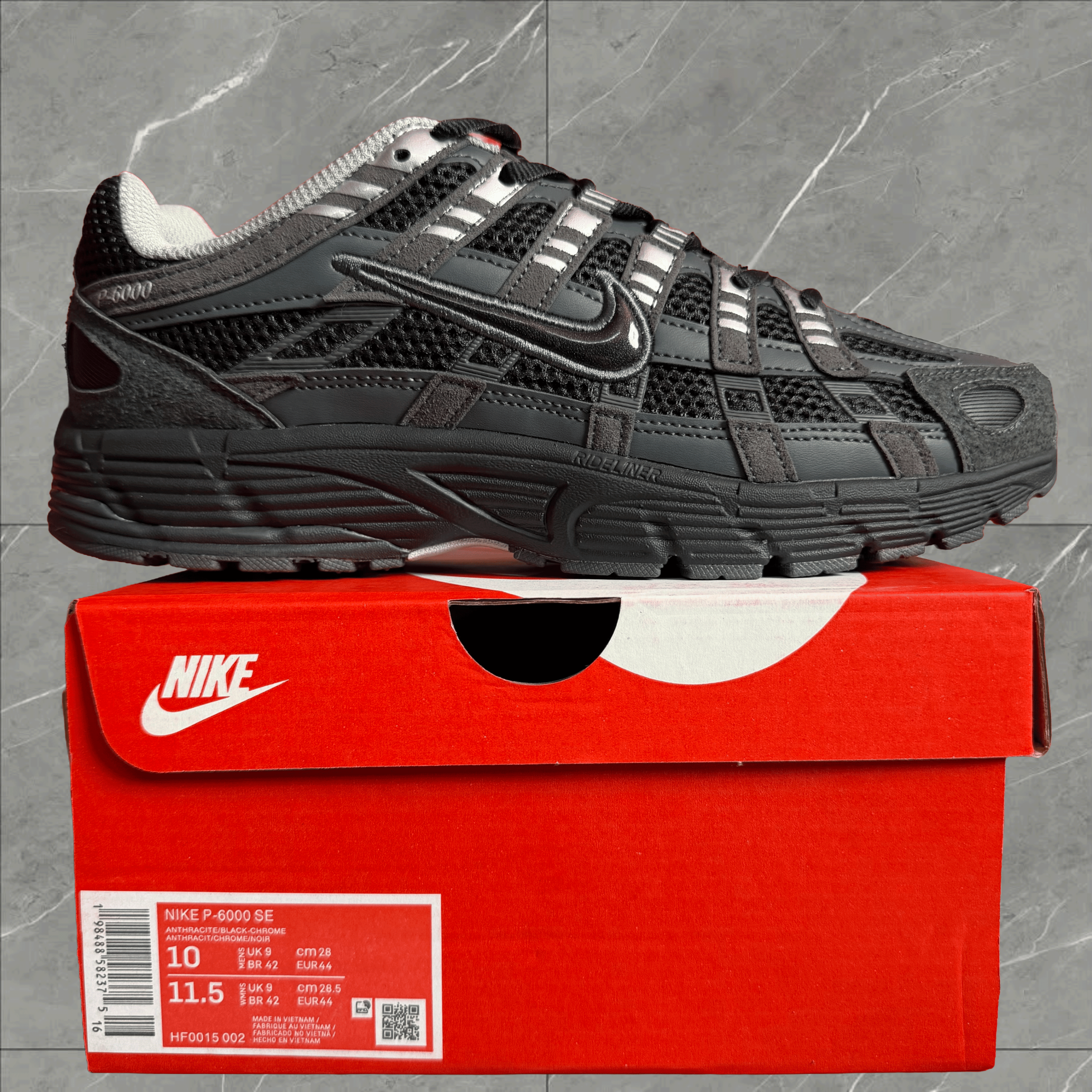 NIKE P6000
