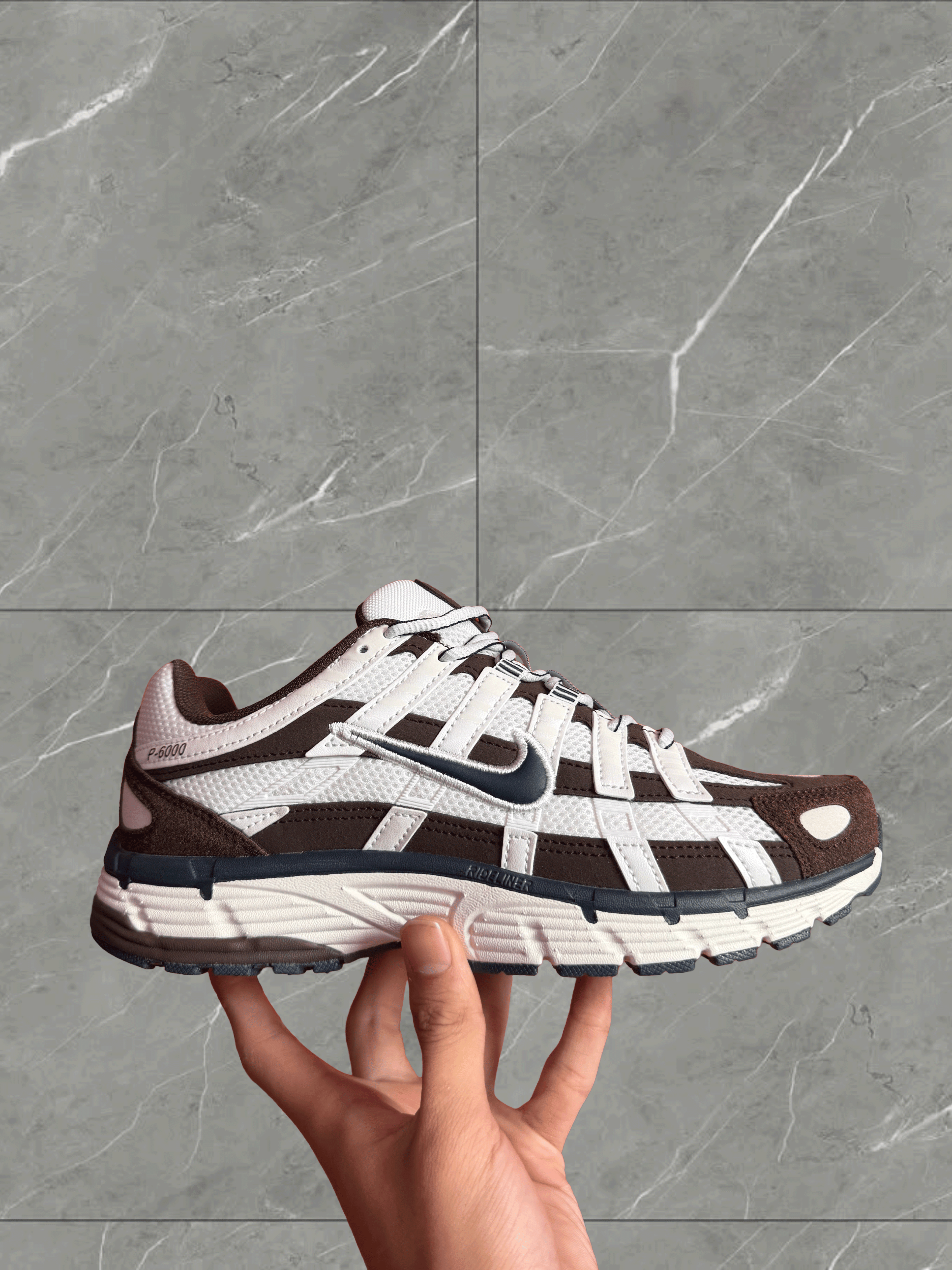 NIKE P6000