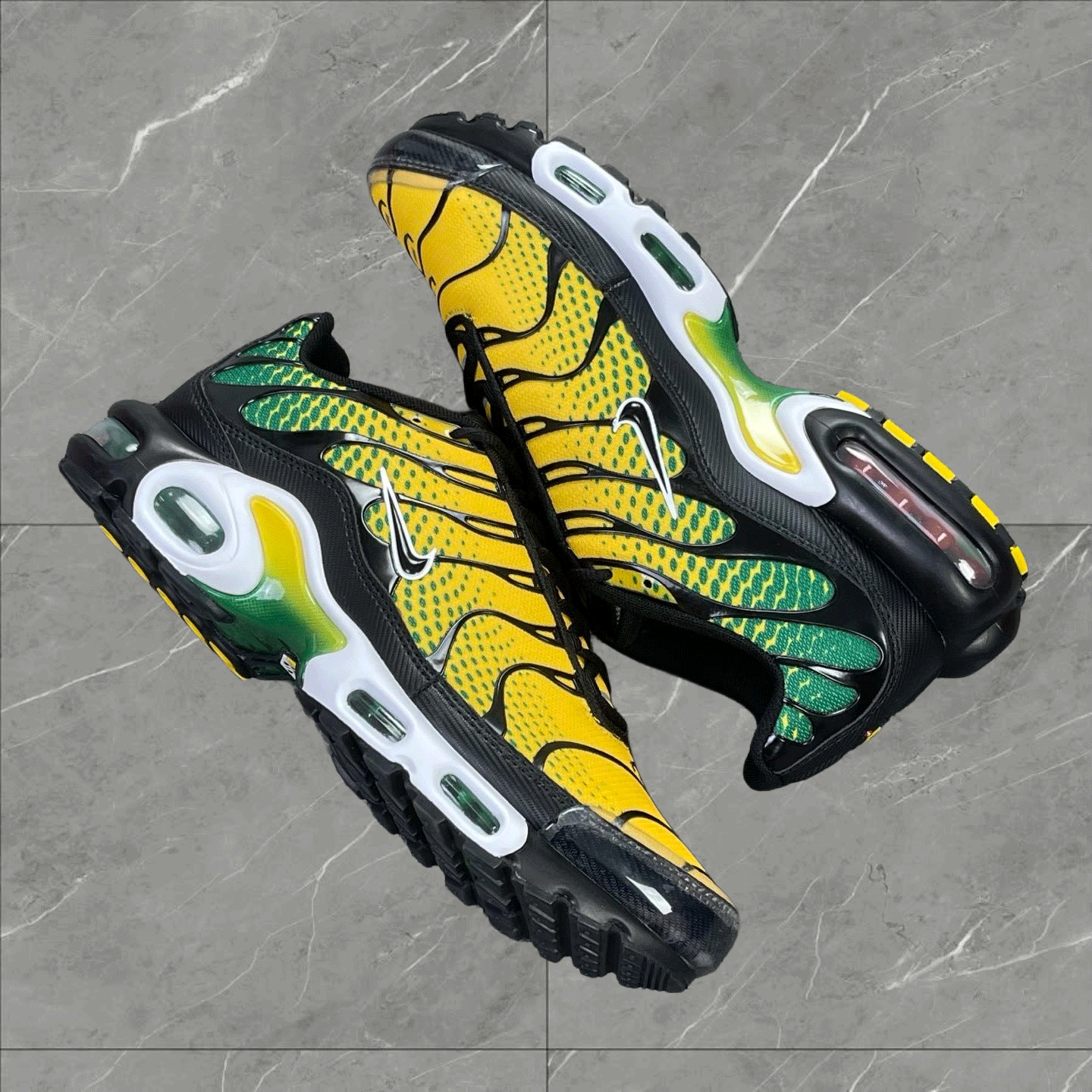Nike AIR MAX plus Jamaica
