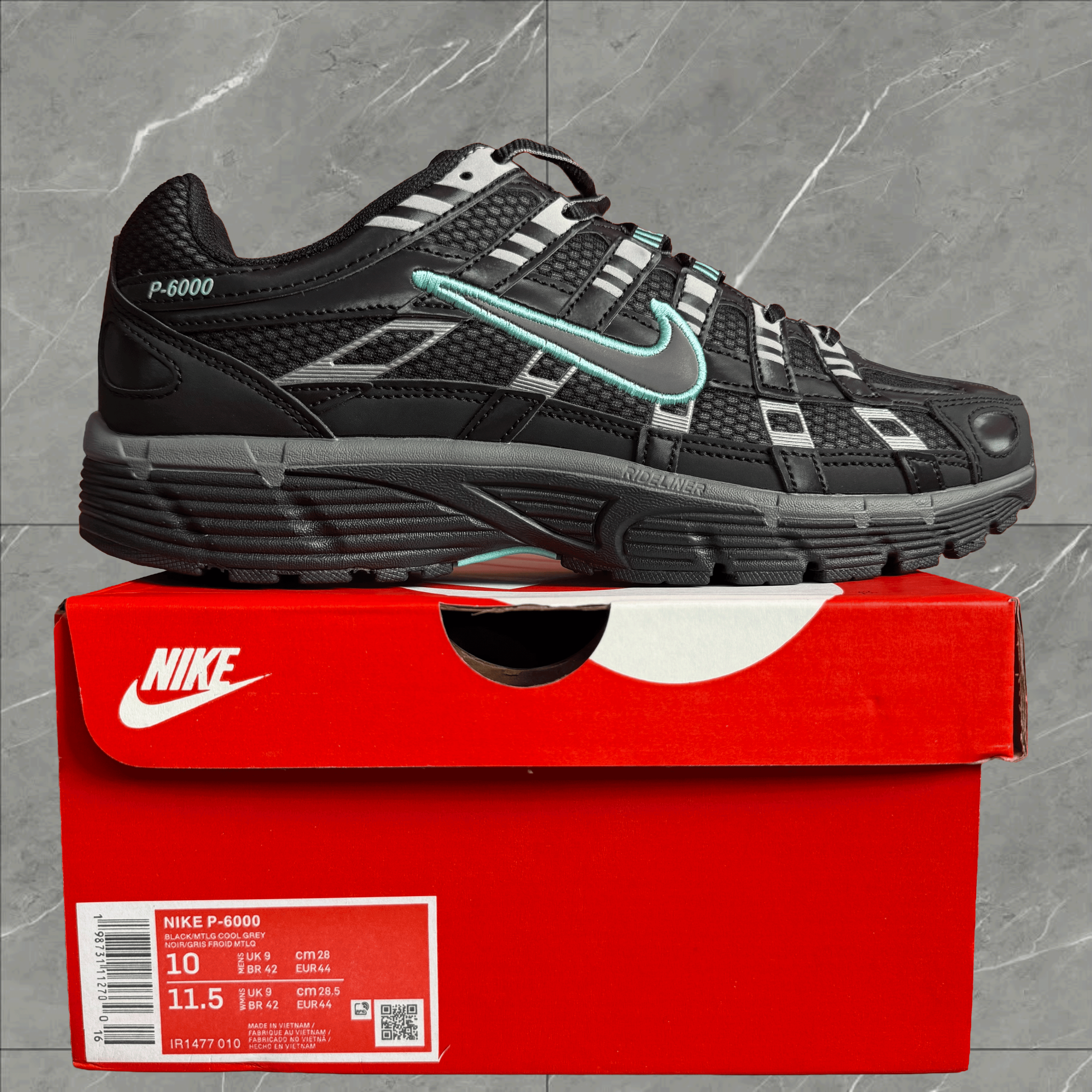 NIKE P6000