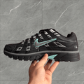 NIKE P6000